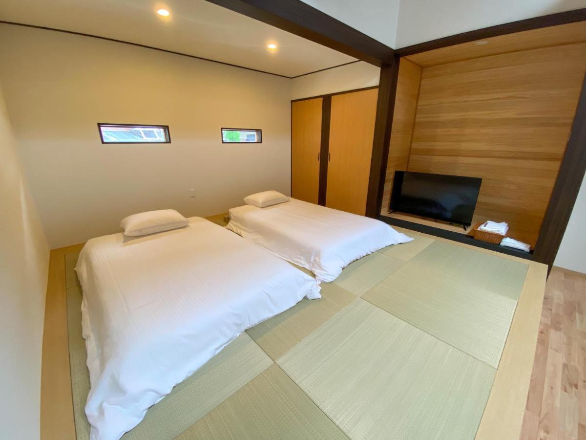 Villa Miyako 源泉かけ流し客室温泉ヴィラ みやこ別邸 Goto Exterior foto